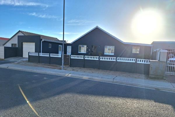 Neat and spacious 3 bedroom house for sale in a prime location in Strandfontein Village ...