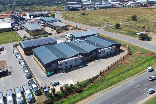 Unlock your business’s potential with this 632m2 warehouse in Clayville, perfectly ...