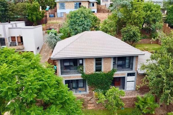 Modern 3 bedroom 2 bathroom home on auction against the mountain in pretoria north, pretoria!

VENUE: 543 Colenso Street, Pretoria ...