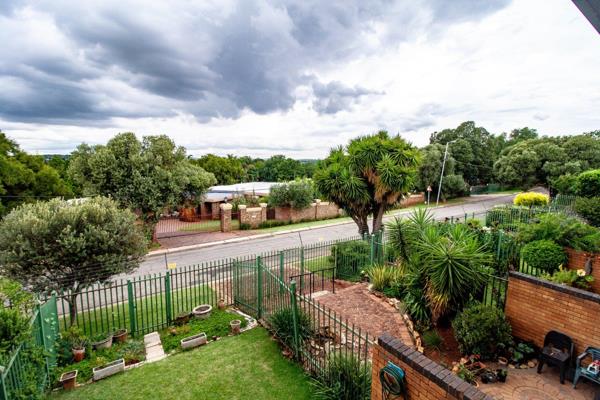 Situated in the vibrant neighbourhood of Eldoraigne, this charming 2-bedroom duplex is a rare find that offers the perfect combination ...