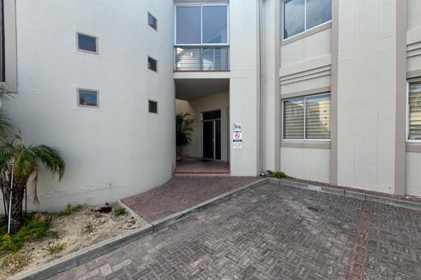 Located within Frazzitta Business Park on Langeberg Road, this unit occupies the first floor and is accessible by staircase. Positioned ...