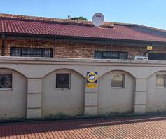 House for sale in Lenasia Ext 10