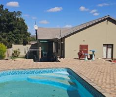 House for sale in Oudtshoorn North