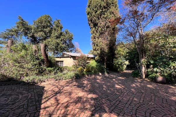 Re/max Jowic is proud to present this stunning 9HA plot for sale in a prime location within Mnandi just waiting to be the location of ...