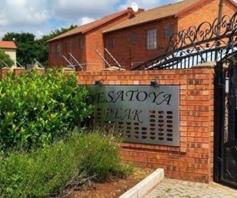 Townhouse for sale in Alberton Central