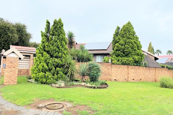 Now and then I list an absolute bargain and this one is it. 

Situated in the heart of Vanderbijlpark SE3, walking distance to Virgin ...