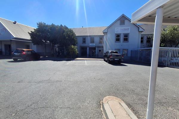 Berlyn Centre, situated on Optenhorst Road, Paarl has a great first floor space available to rent. 
This space offers an open plan ...