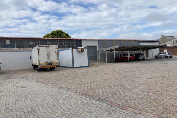 This spacious warehouse is available for rent in a highly secure complex, offering an ...