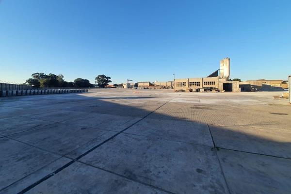 This exceptional 18,000m2 industrial site offers a prime rental opportunity in a highly ...