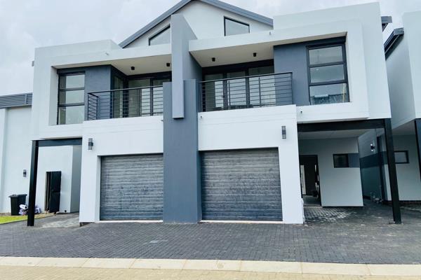 Are you looking for the brand new 3 bedrooms double story house in Secunda? this is perfect for you and your family. This brand new 3 ...