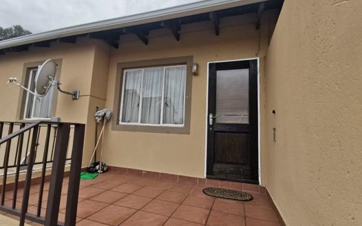 2 Bedroom House for sale in Ormonde