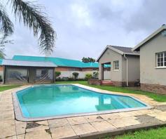 House for sale in Brackenhurst