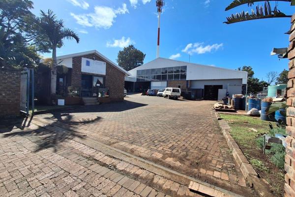 Warehouse available to let in Meisies Halt offering easy access to the East Coast area with shared yard and neat offices. 
The property ...