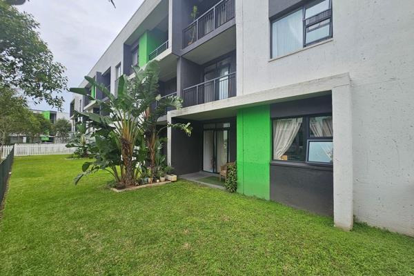 Ground floor apartment to let in Ballito Groves offering 2 bedroom / 1 bathroom with an open plan kitchen, and lounge leading out to an ...