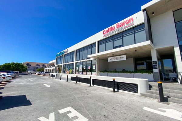 Location: Westlake Lifestyle Centre, Cape Town
Size: 68m2 (First Floor)
Rental: R230/m2 ...