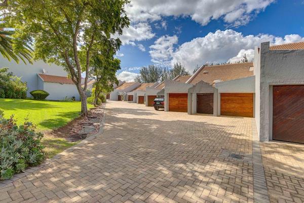 NEW RELEASE -------SOLE MANDATE

Genuine Seller Will Look At All Reasonable Offers

R1,690,000 asking more

Welcome to Portico Place a ...