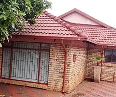 House for sale in Geelhoutpark