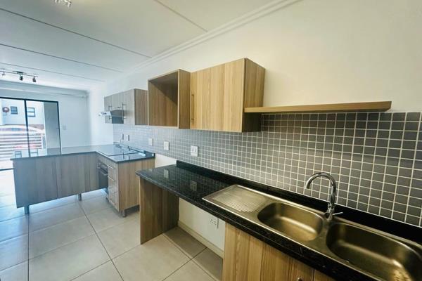 Luxurious apartment in Sebenza - priced to GO!!!!
This brand new high-end apartment ...