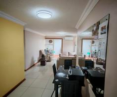 Apartment / Flat for sale in Bluff