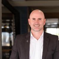 Agent profile for Martin Riley