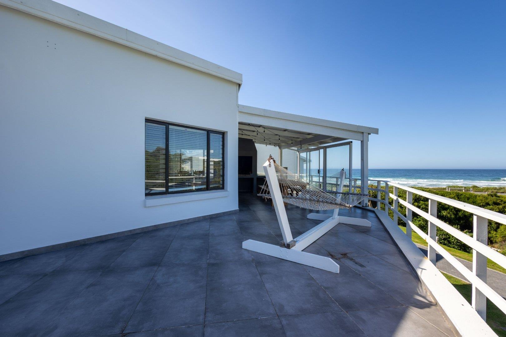 Photo of 4 Bedroom House to rent in Keurbooms