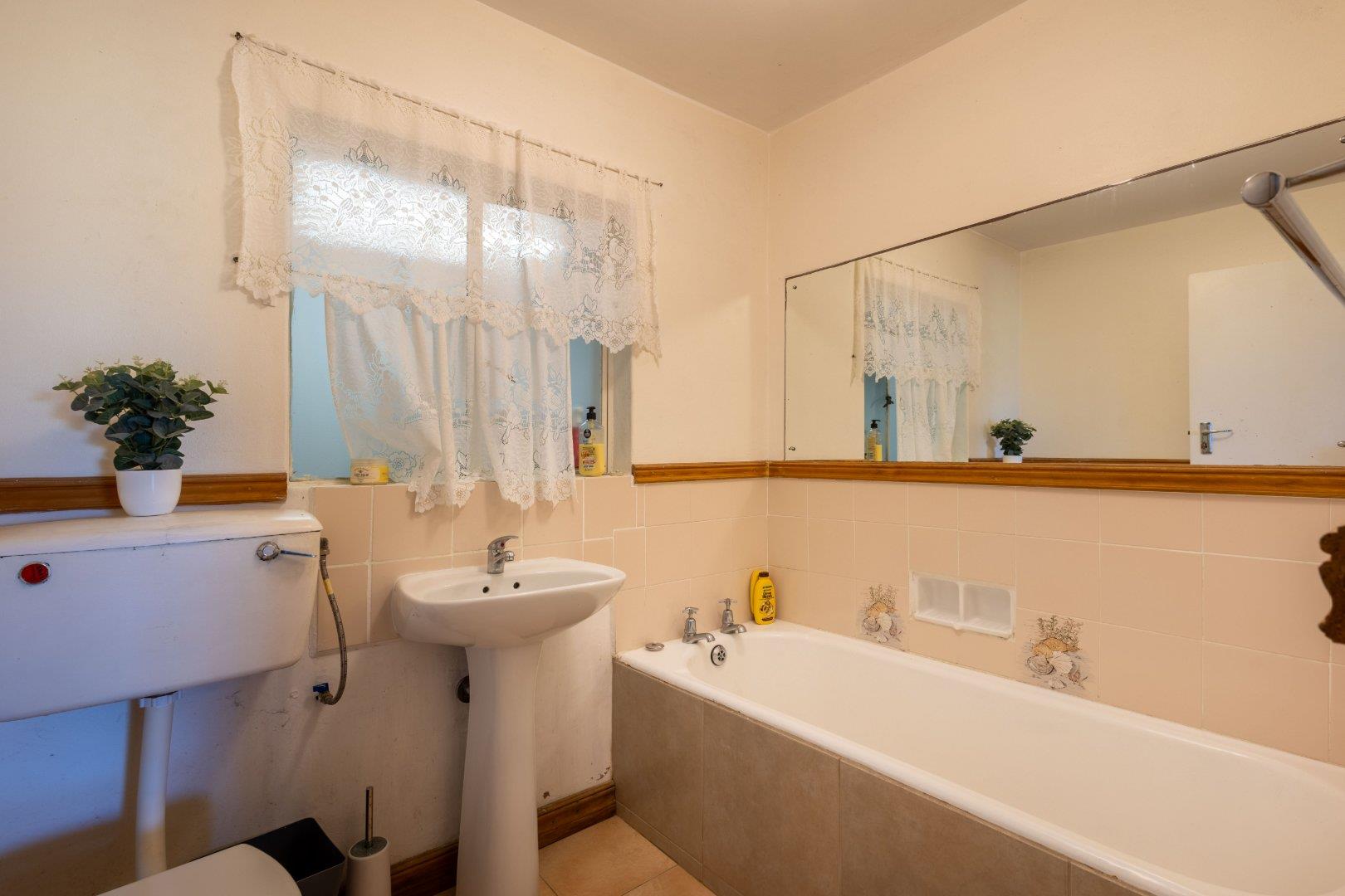 Photo of 4 Bedroom House to rent in Keurbooms