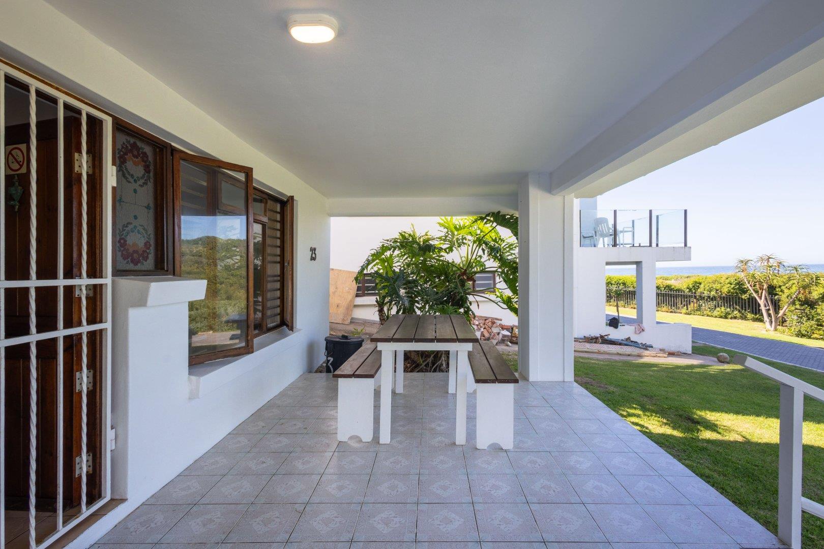 Photo of 4 Bedroom House to rent in Keurbooms