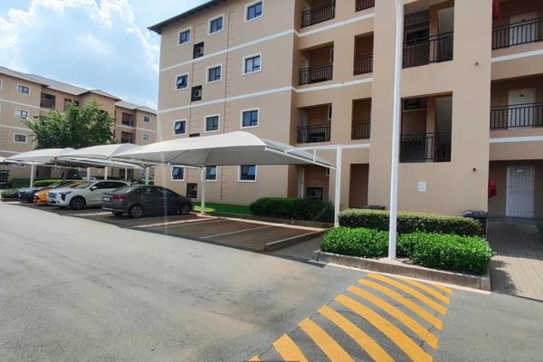 1 Bedroom, 1 Bathroom Apartment or Sale in Lilianton, Boksburg

Key Features

1 Spacious Bedroom with built in closets
 
1 Full ...