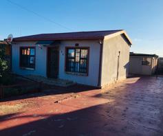 House for sale in Mohlakeng