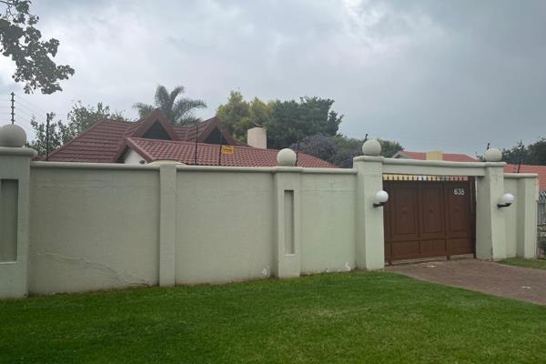 Looking for Space? Home run Business? Many options on this Property, in sought after Farramere Benoni
7 Bedrooms
7 ...