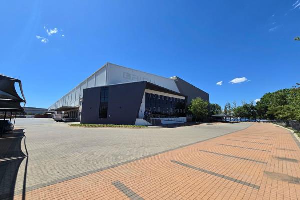 This premium 6,180m2 AAA-grade industrial warehouse in Tunney, Elandsfontein, offers an ...