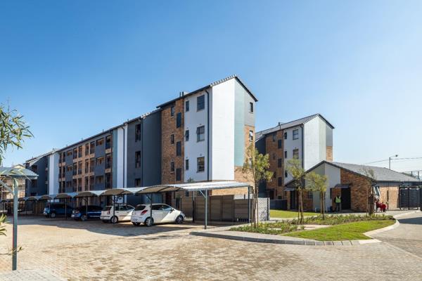 Best valued apartments in Pretoria North


Apply 2 Bed, 1 bath with universal shower from R730 000 - R865 000


Completed show ...