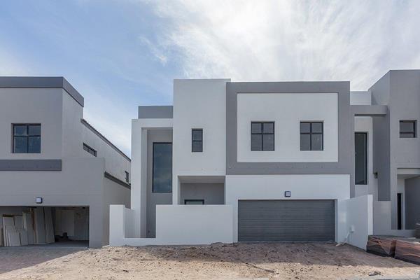 Your Dream Home Awaits – Act Fast!

This brand-new, ultra-modern 4-bedroom masterpiece ...