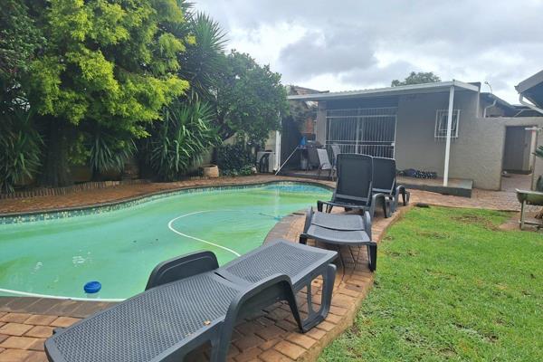 This well-located property in Parkrand offers convenience and comfort, being close to schools and shopping centres. 

The home ...