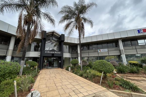 This well-priced 105m&#178; office space, located on the first floor of the South Wing ...