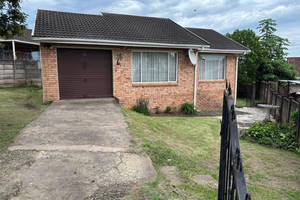 Beautiful cosy family home, perfect for a small family or newly weds is available to rent immediately in Fillan park, Pietermaritzburg ...