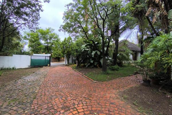 Discover this stunning fully furnished 3-bedroom home, nestled in a secure enclosed estate in the heart of Fourways. Offering the ...