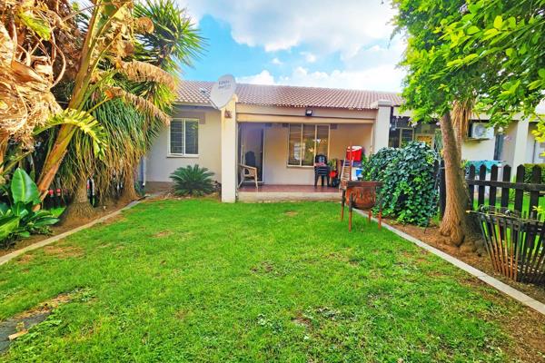 Secure Simplex with Private Garden andamp; Covered Patio (No Pets allowed)
This charming and well-maintained 2-bedroom simplex offers a ...