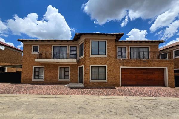 Move-in ready! 

24hr secure estate! 
BUYING POINTS:- 

* Three well sized bedrooms with built in cupboards 
* Three on suite ...