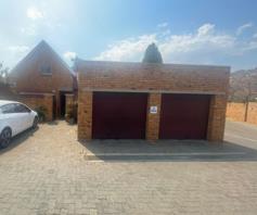 Townhouse for sale in Safari Gardens