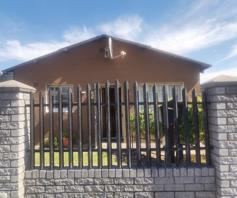 House for sale in Elsies River