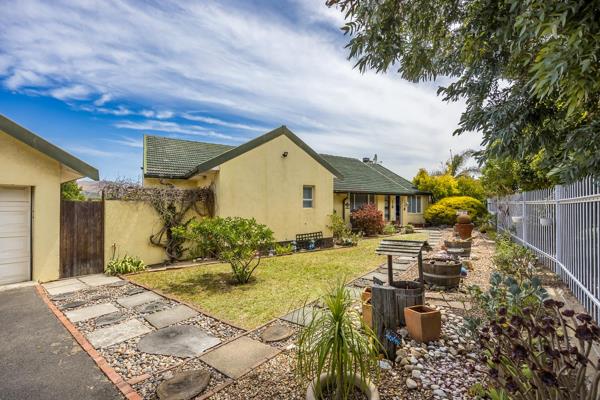 This home in Nerina, Durbanville features an expansive open-plan lounge, dining area, and an oversized braai room – truly the heart of ...