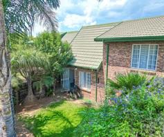 Townhouse for sale in Glen Marais