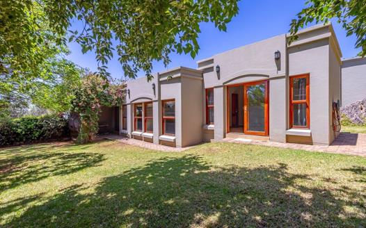 3 Bedroom Townhouse for sale in Northcliff