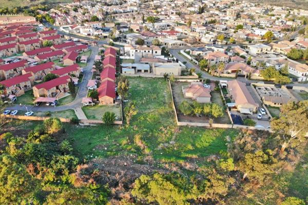 An onsite auction will be held in Liefde-en-Vrede, Johannesburg, on 13 March 2025 at 11:00, with a starting bid of R800,000. This 1,567 ...