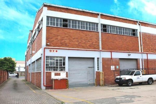 This subject factory/warehouse measuring 426 sqm @ R 60.50 Net rental per sqm is located on 11th Ave East in Prospecton. additional Ops ...