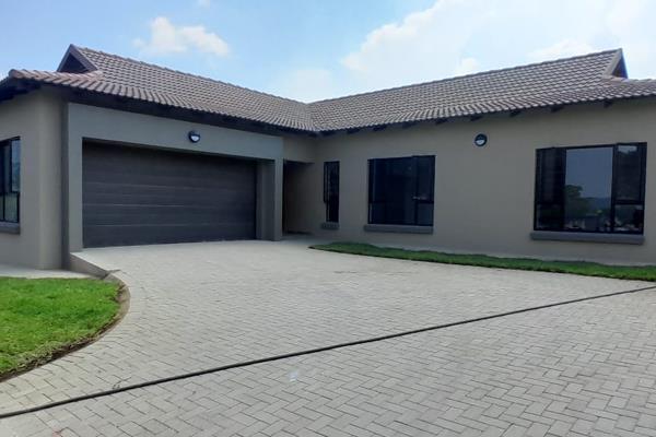 INVEST IN A NEWLY BUILT HOME IN YELLOW WOOD ESTATE – TZANEEN

This well-designed 3 (Three) bedroom home boosts of spacious open-plan ...