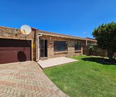 House for sale in Jeffreys Bay Central