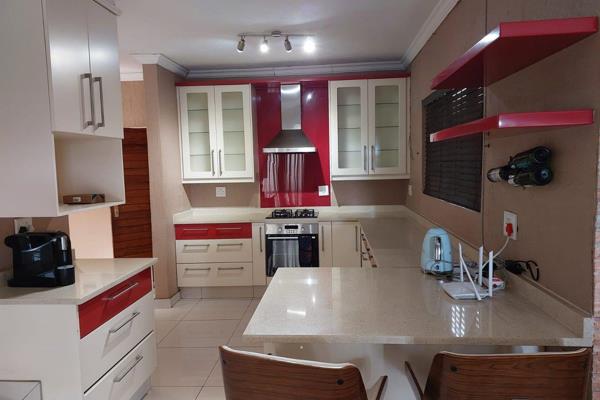 Available  Immediately / 1 March 2025

This modern and spacious well maintained double storey house offers you 3 Bedrooms, 2.5 ...