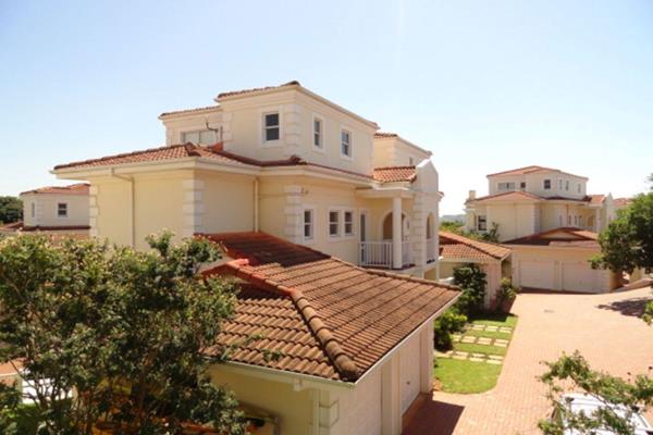 The apartment offers an open plan living and kitchen area that opens to a spacious patio and braai.
Upstairs you will find a bedroom ...